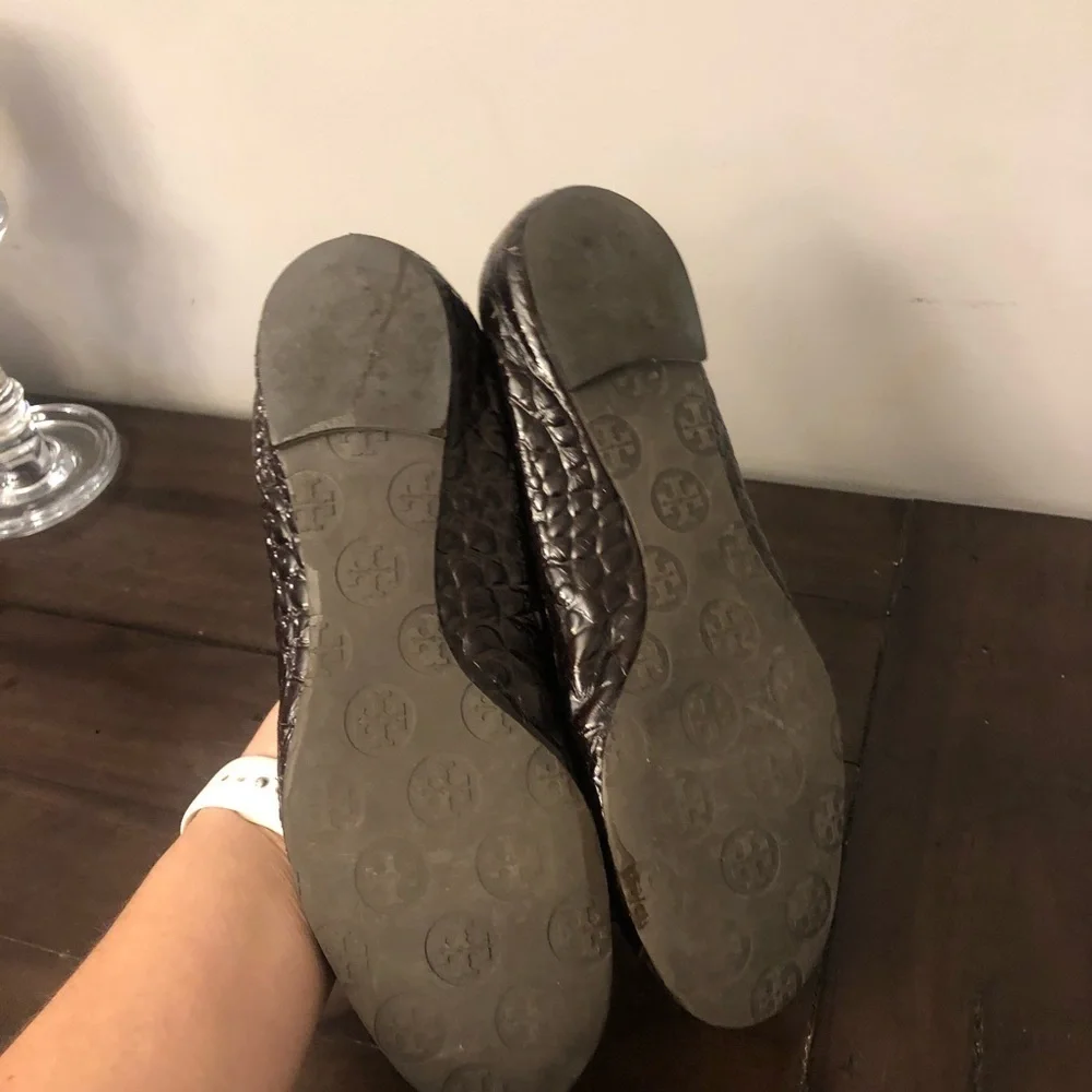 Tory Burch reva brown crocodile print flats